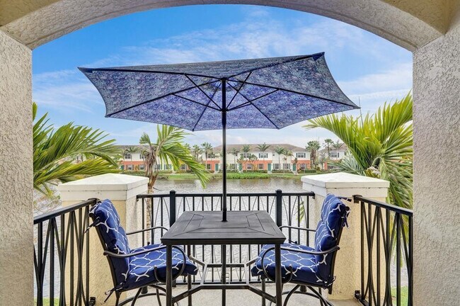 Photo - 228 SW 6th Ct