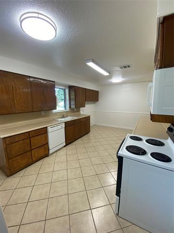 Photo - 470 W Purnell St