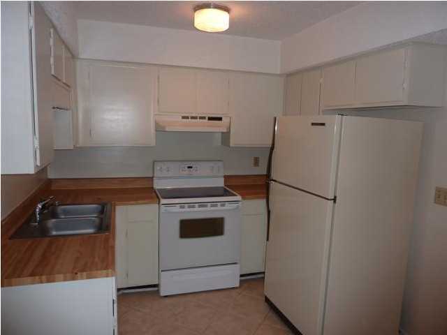 Photo - 125 NW Alabama Ave Unit B
