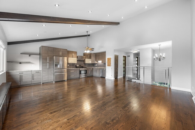 Photo - 780 E Golfview Dr