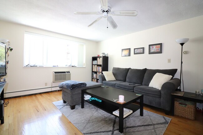 Photo - 81 Green St Unit 33