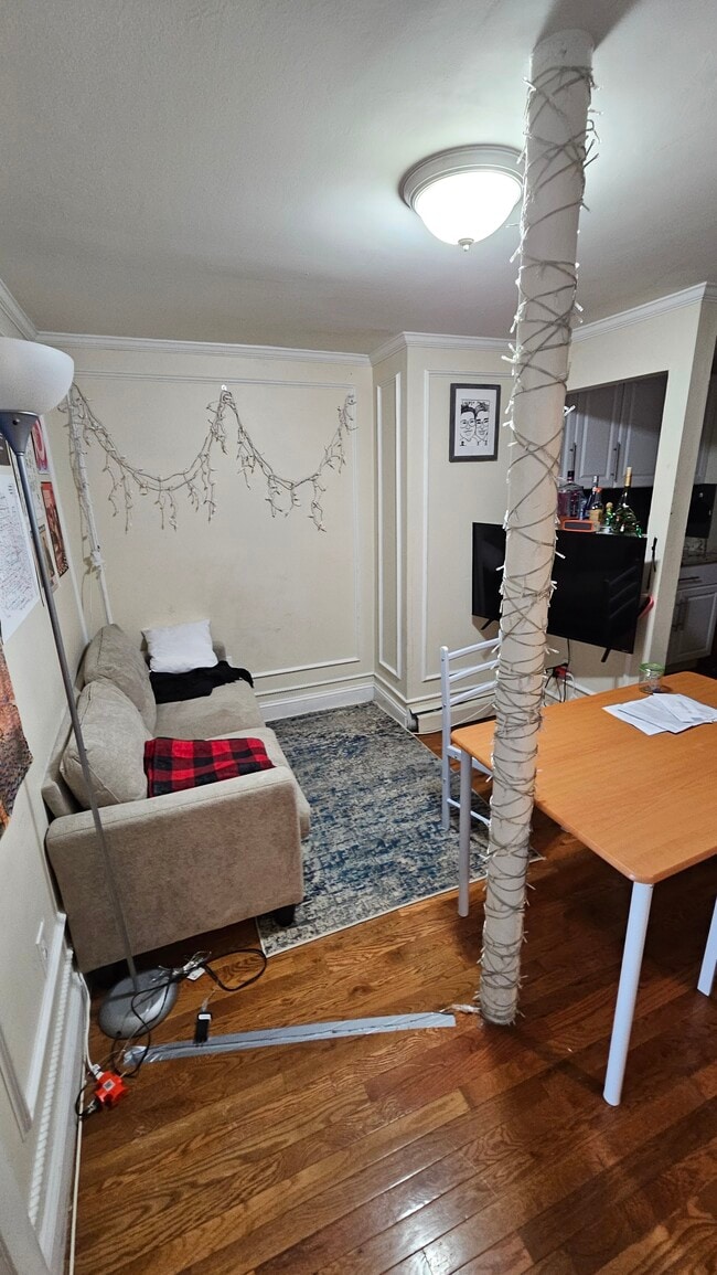 Photo - 238 Everett St Unit #1