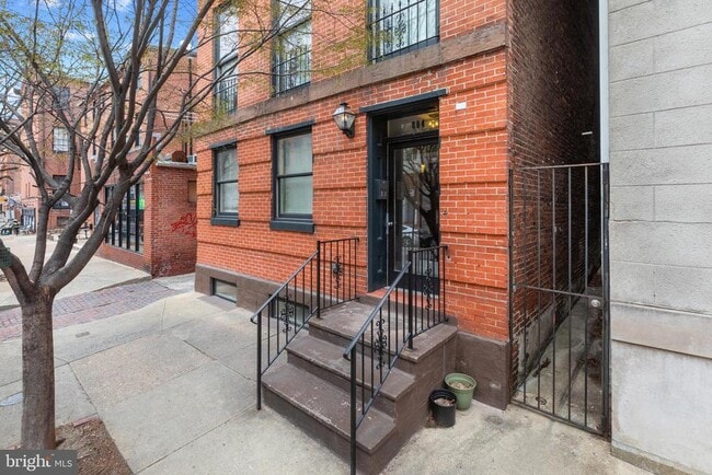 Photo - 804 St Paul St Townhome