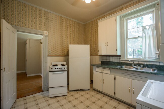 Photo - 504 W Mountain Ave Unit 504 W Mountain