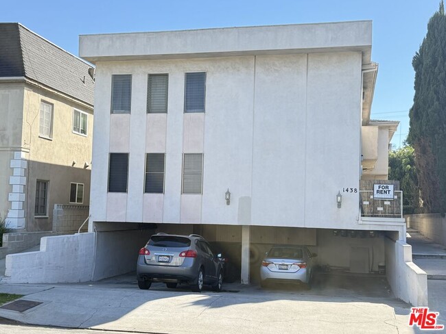 Photo - 1438 S Canfield Ave Unit #2