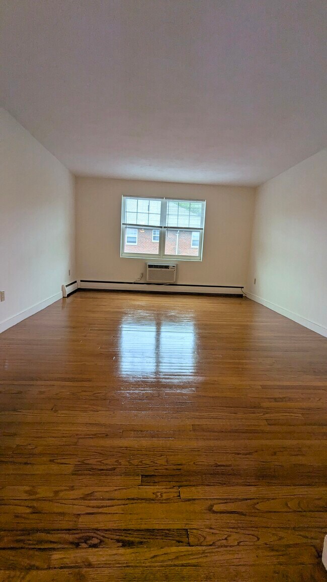 Photo - 26 Grove St Unit 12