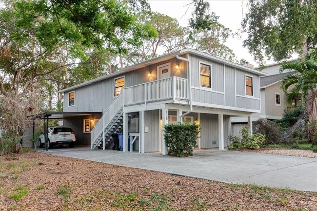 Photo - 138 69th Ave N