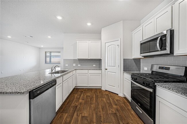 Photo - 121 Mackinac Ln