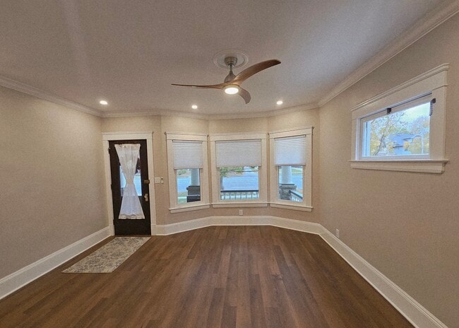 Photo - 9715 Clifton Blvd Unit 9715