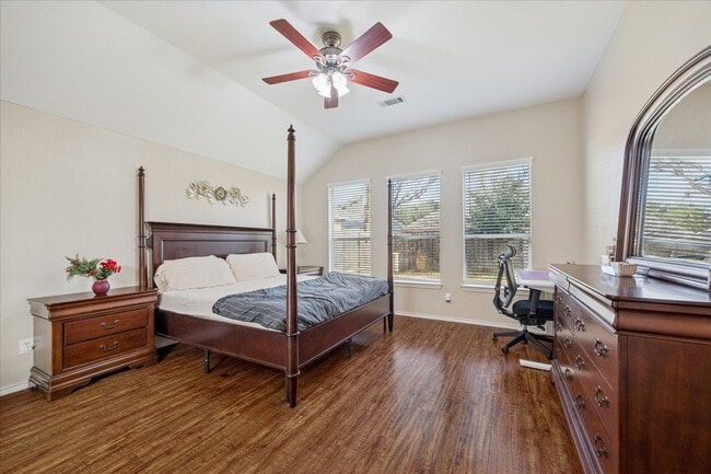 Photo - 5019 Peabody Hill Ln