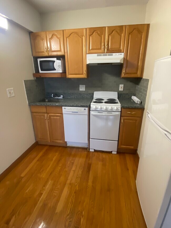 Photo - 1116 Commonwealth Ave