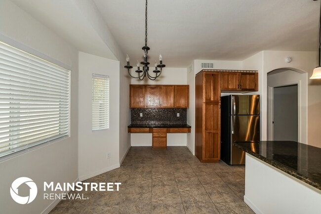 Photo - 5608 N 74th Dr