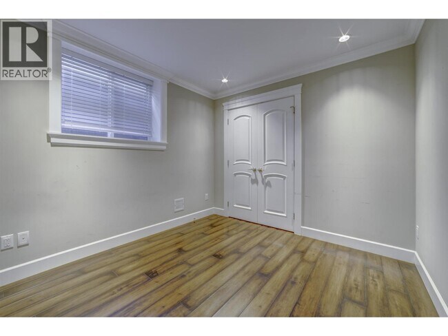 Photo - 1451 Mathers Ave
