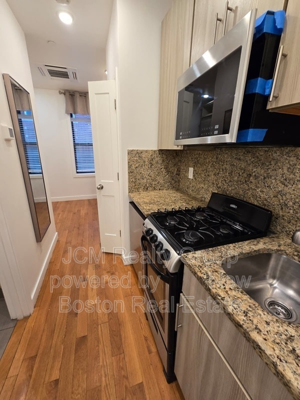 Photo - 16 Fifth Street Unit Studio -8