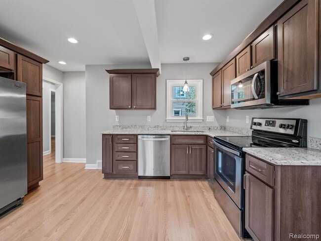 Photo - 1679 Villa Rd