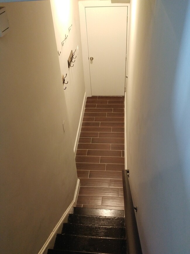 Photo - 2000 Mercy St Unit 2nd Floor