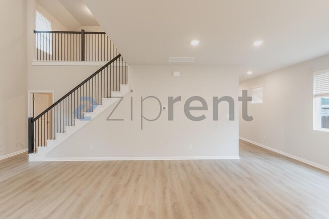 Photo - 120 Baron Von Gator Dr