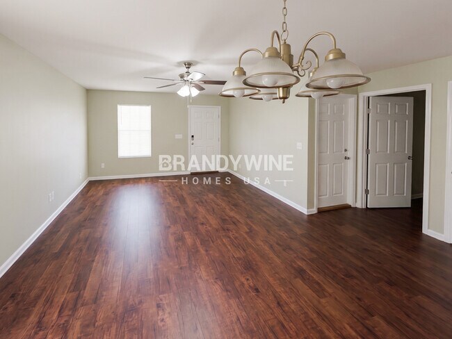 Photo - 7600 Free Ave