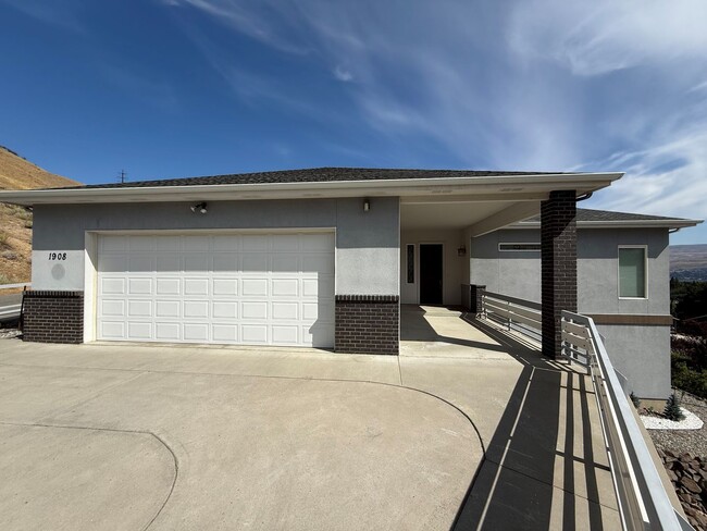 Photo - Now renting 3 bedroom House