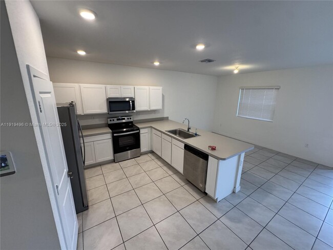 Photo - 1780 SE 9th Ave