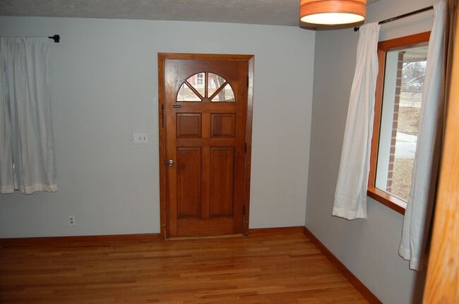 Photo - 3bd brick ranch in south-central Lincoln!