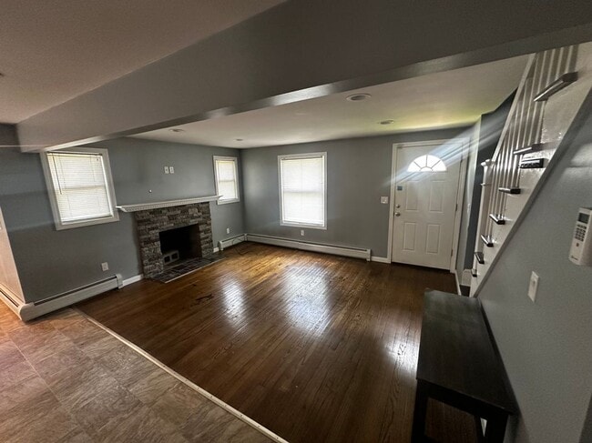 Photo - 84 Ambrose St