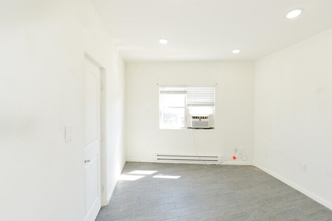 6245 John F. Kennedy Blvd Unit 2F