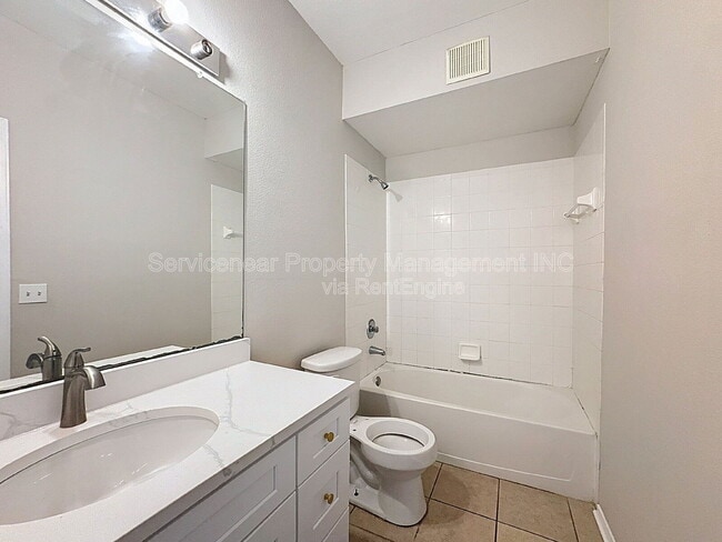 Photo - 13005 Sanctuary Cove Dr Unidad 304