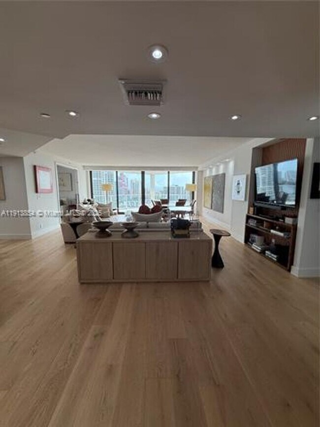 Photo - 19500 Turnberry Way Unit 19500 E Turnberry Way  18D