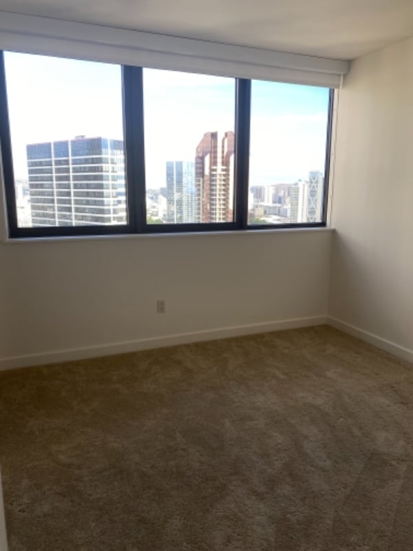 Photo - 600 Queen St