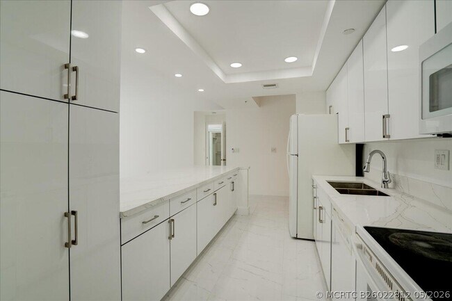 Photo - 9805 NW 52nd St Unit 407