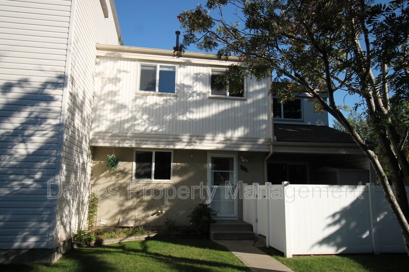 20 WoodVale Village NW