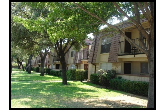 Photo - Moulin Rouge Apartments