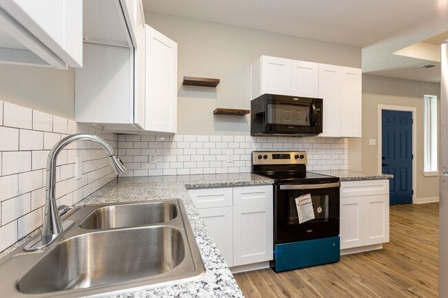 Building Photo - 10317 Lake Rd Unit 3A Rental