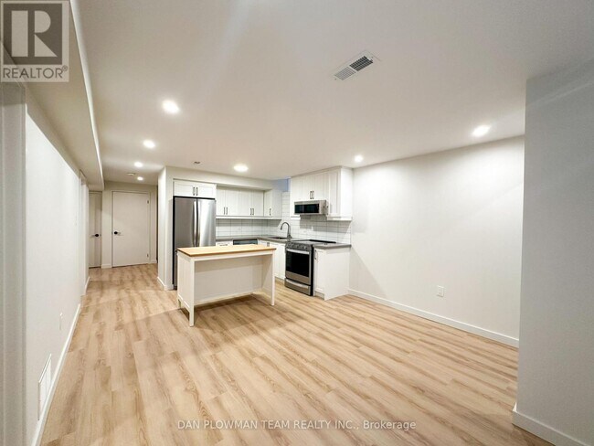 Photo - 813 Groveland Ave