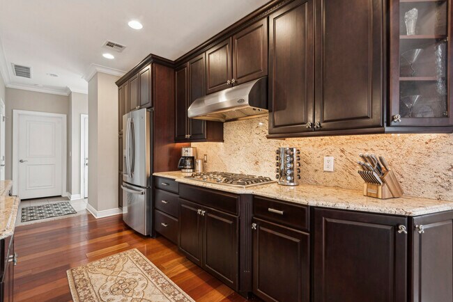 Photo - 7515 Fremont Ave