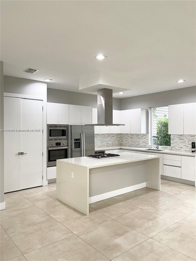 Photo - 10061 NW 75th St (Doral, FL)