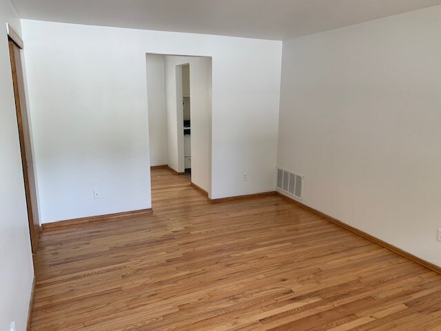 Bldg 1385