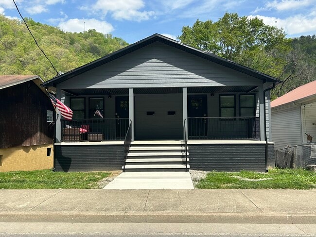 Building Photo - 595 Hambley Blvd Unit #1