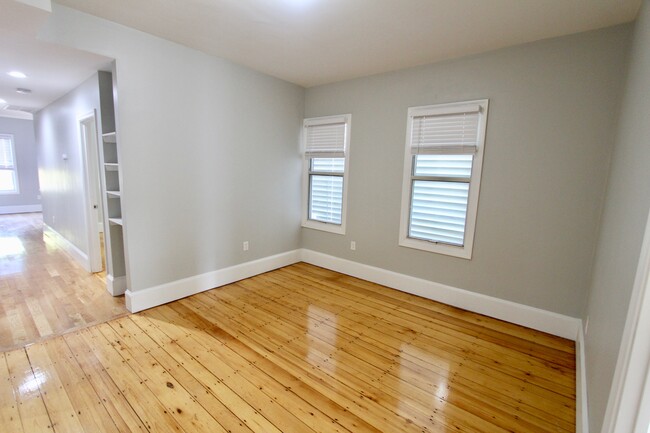 Photo - 460 Saratoga St Unit #2