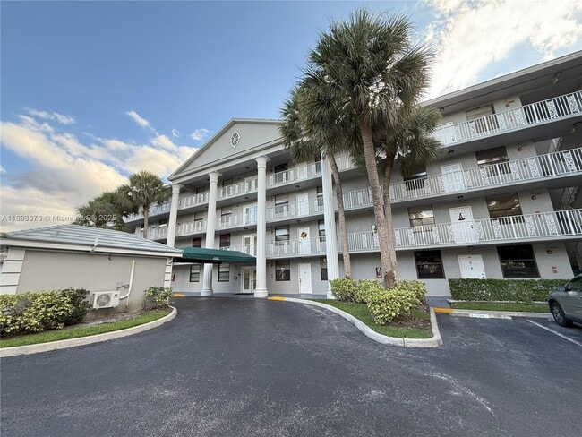 Photo - 1522 Whitehall Dr Unit 204