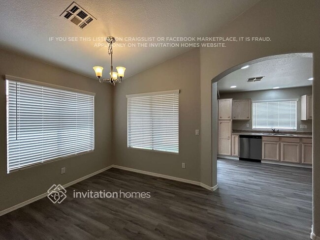 43 N 123rd Dr
