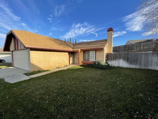 Photo - Located in the Heart of Tehachapi!