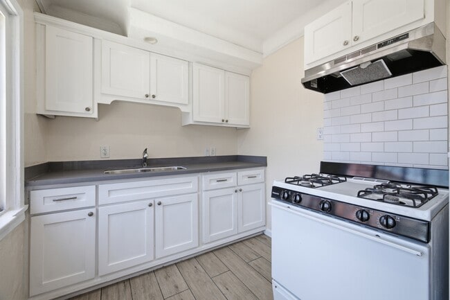 Photo - 612 E 87th St Unit 614 1/2  E 87th Street