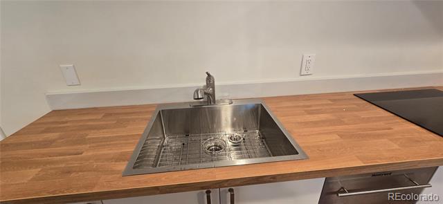 Photo - 2940-2919 19th St