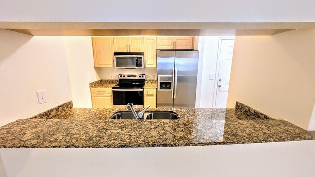 Photo - Annual Unfurnished 2/2 Condo in Downtown S...