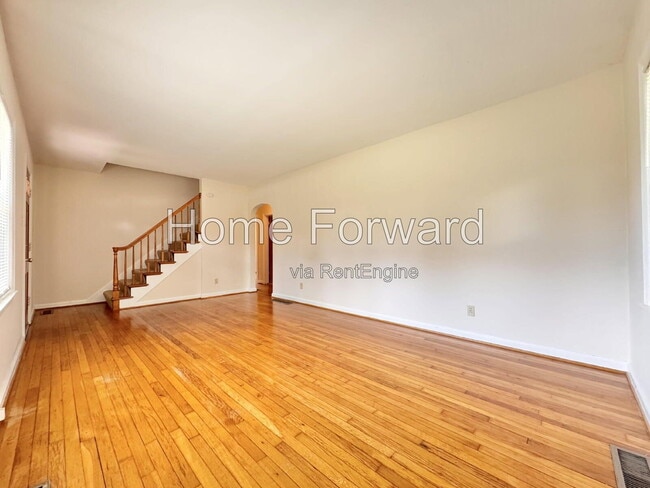 Photo - 510 Hill N Dale Rd