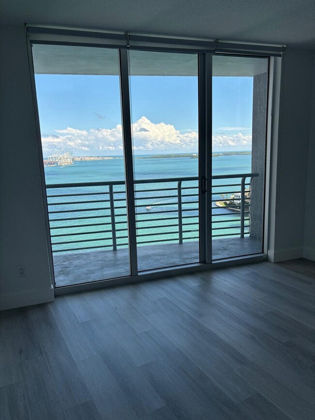 Photo - 950 Brickell Bay Dr Unit 2214