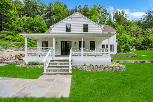 Photo - 153 Valley Forge Rd House