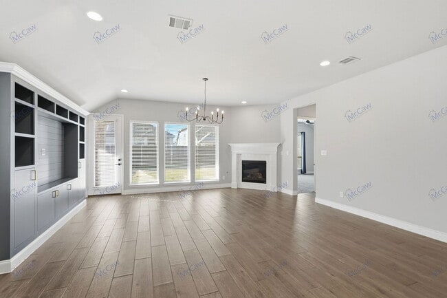 Photo - 817 Knoxbridge Rd